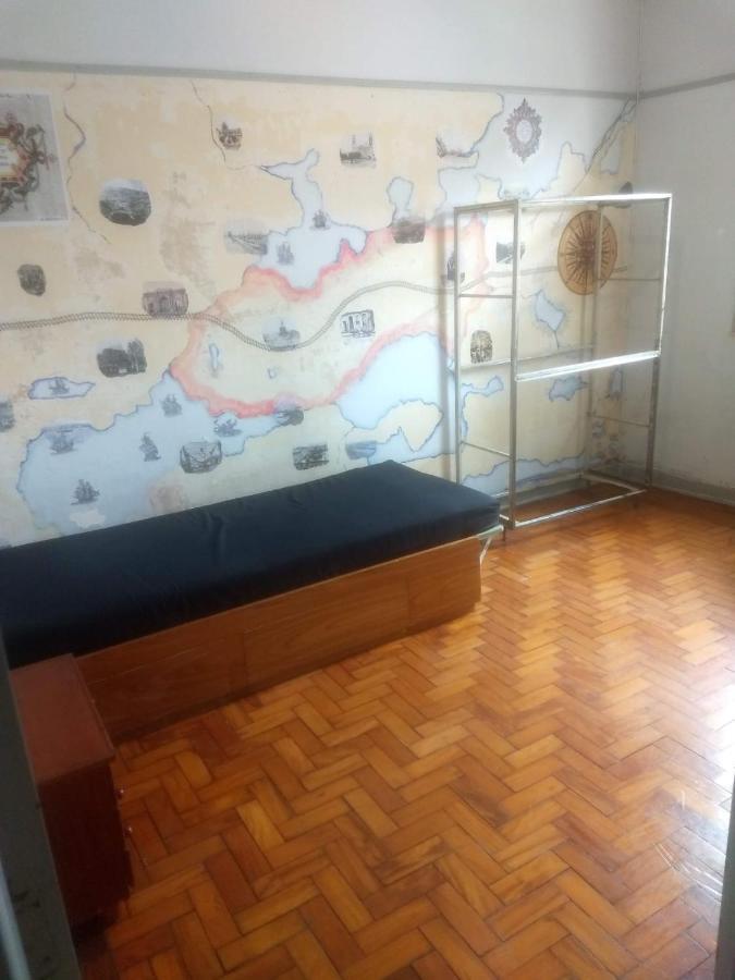 Quarto Em Casa Atelie Com Sol No Quintal Hospedagem domiciliar São Paulo