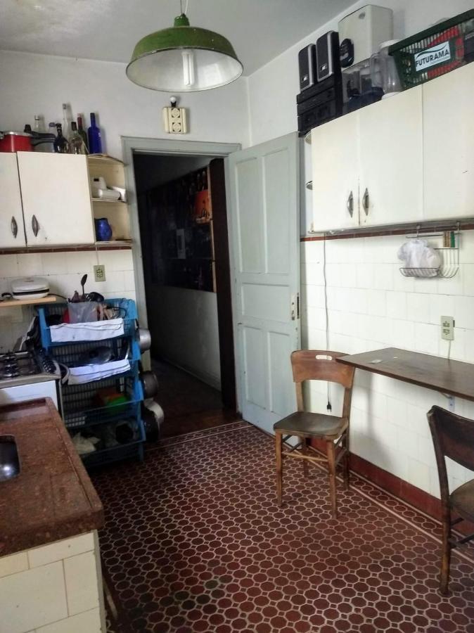 Quarto Em Casa Atelie Com Sol No Quintal *