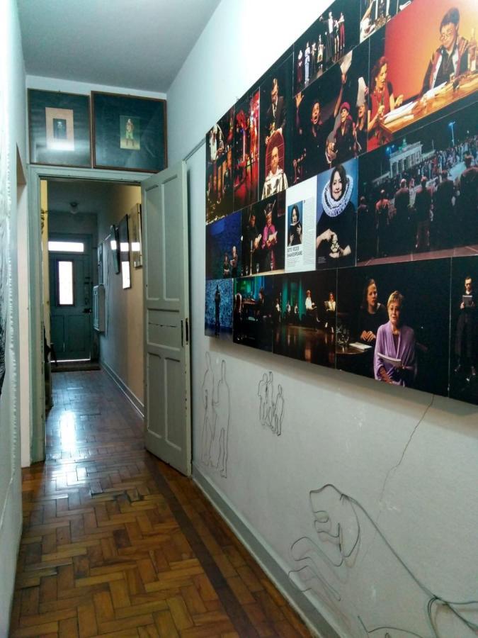 Quarto Em Casa Atelie Com Sol No Quintal Hospedagem domiciliar *