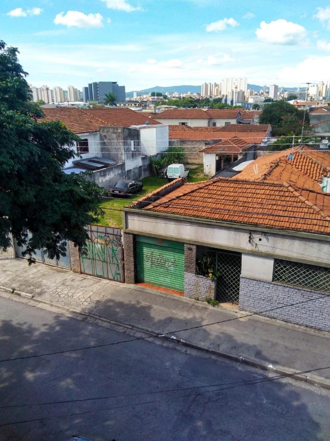 Hospedagem domiciliar Quarto Em Casa Atelie Com Sol No Quintal